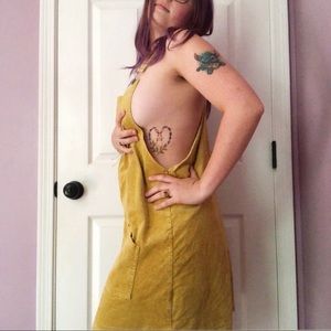 ALTARD STATE CORDUROY OVERALL DRESS 💛